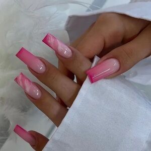24 Pink Ombre Press on Nails